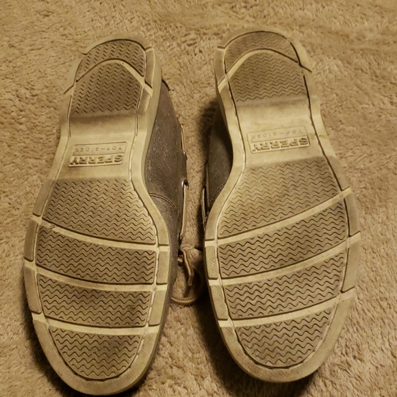 Sperry - Picture 2 of 4